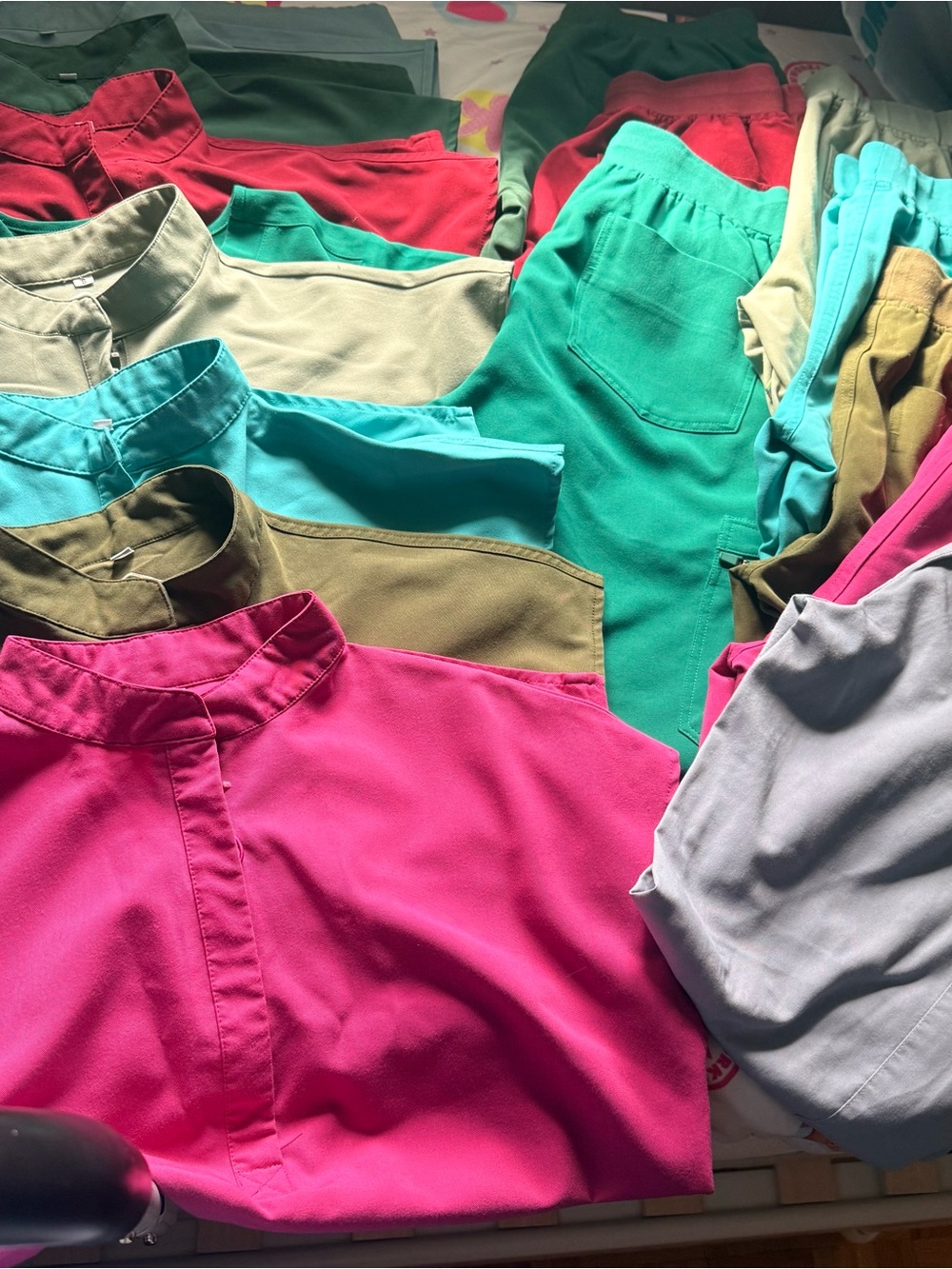 8 Scrubsets (Uniforms World) for 150$